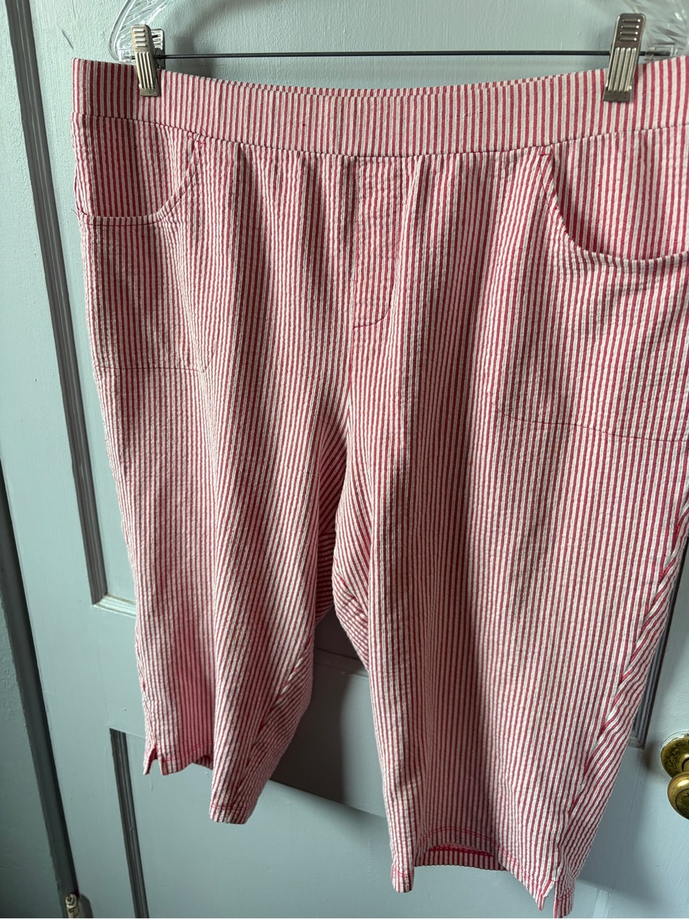 Vintage Quacker Factory Striped Red and White Pull-On Capris 8-03